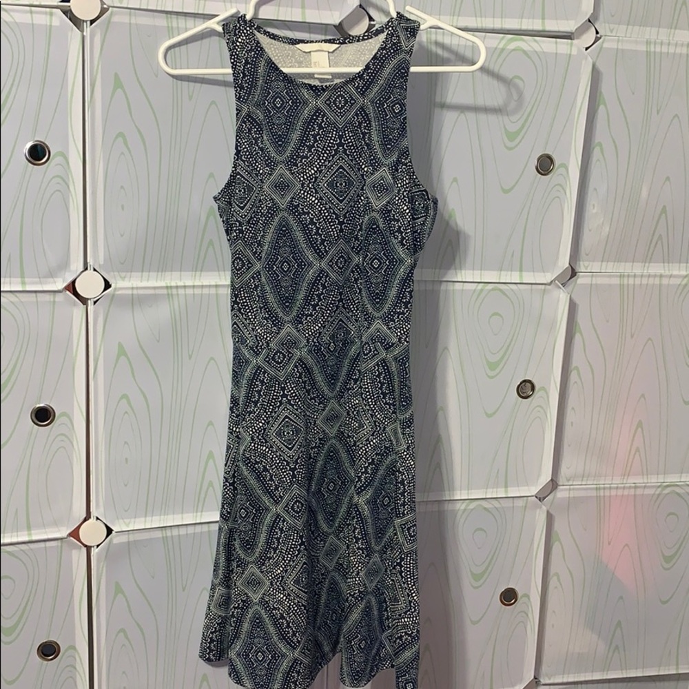 H & M knee length navy and whit dress